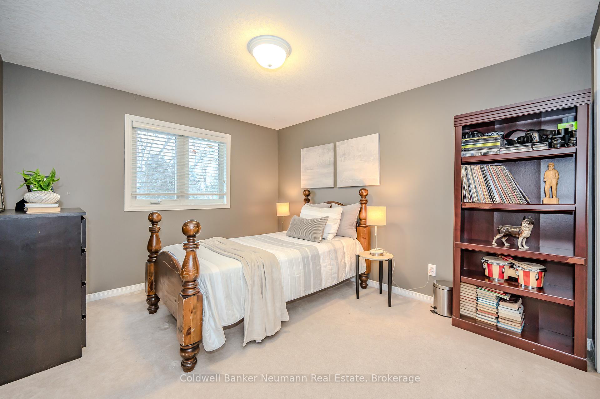 Photo 27 of 108 Pine Ridge Drive, Guelph, Pineridge/Westminster Woods — HOMEH
