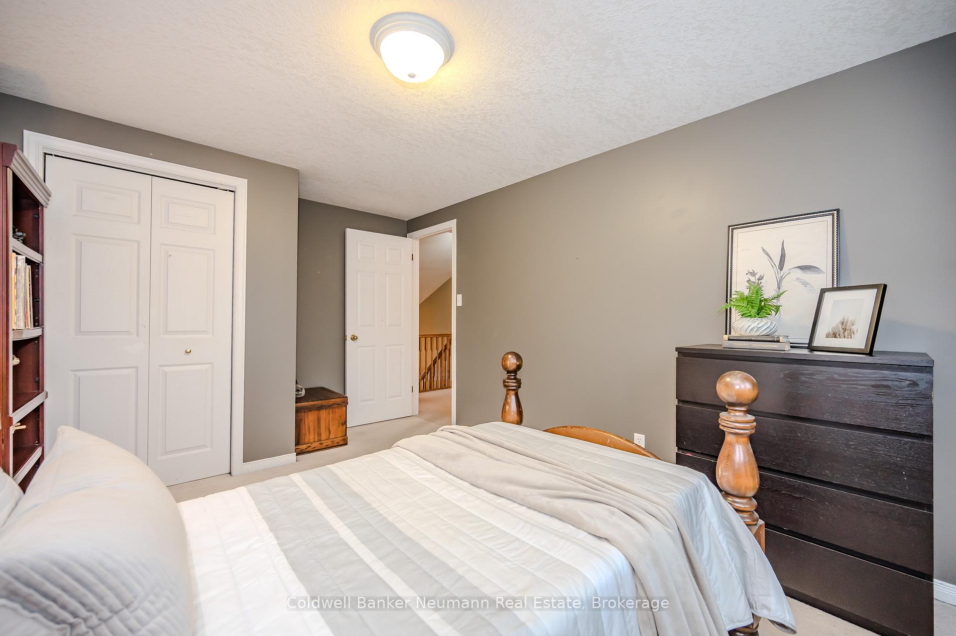 Photo 28 of 108 Pine Ridge Drive, Guelph, Pineridge/Westminster Woods — HOMEH