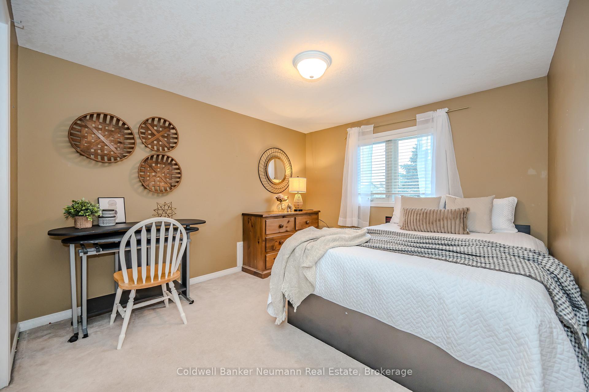 Photo 29 of 108 Pine Ridge Drive, Guelph, Pineridge/Westminster Woods — HOMEH