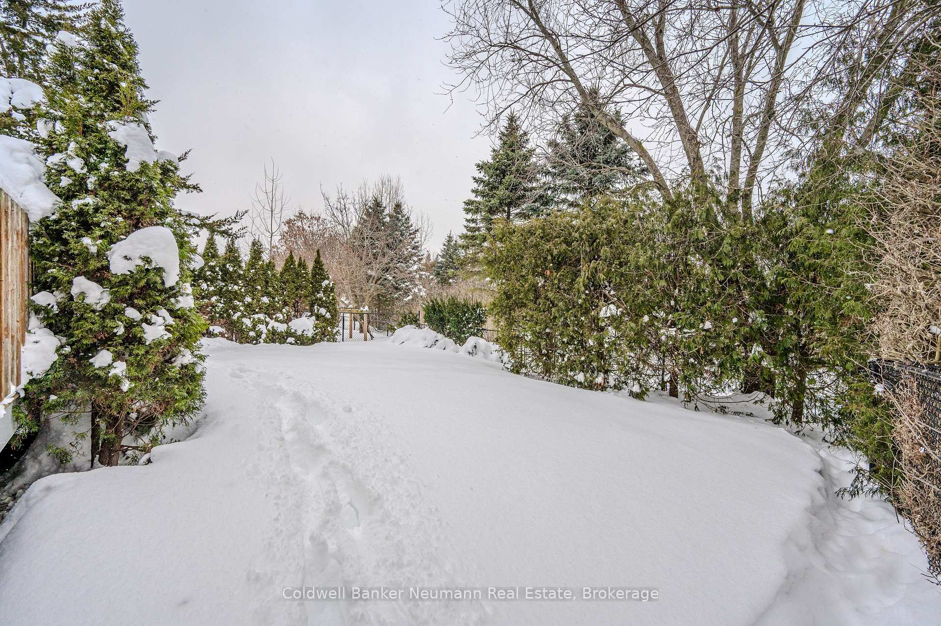 Photo 39 of 108 Pine Ridge Drive, Guelph, Pineridge/Westminster Woods — HOMEH