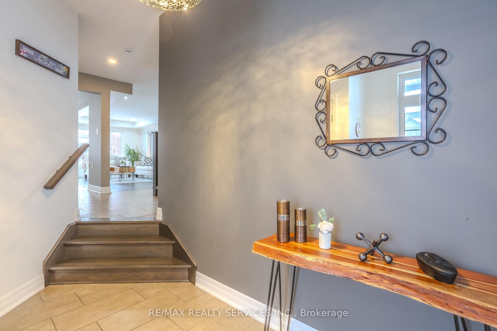 Photo 4 of 225 Goodwin Drive, Guelph, Pineridge/Westminster Woods — HOMEH