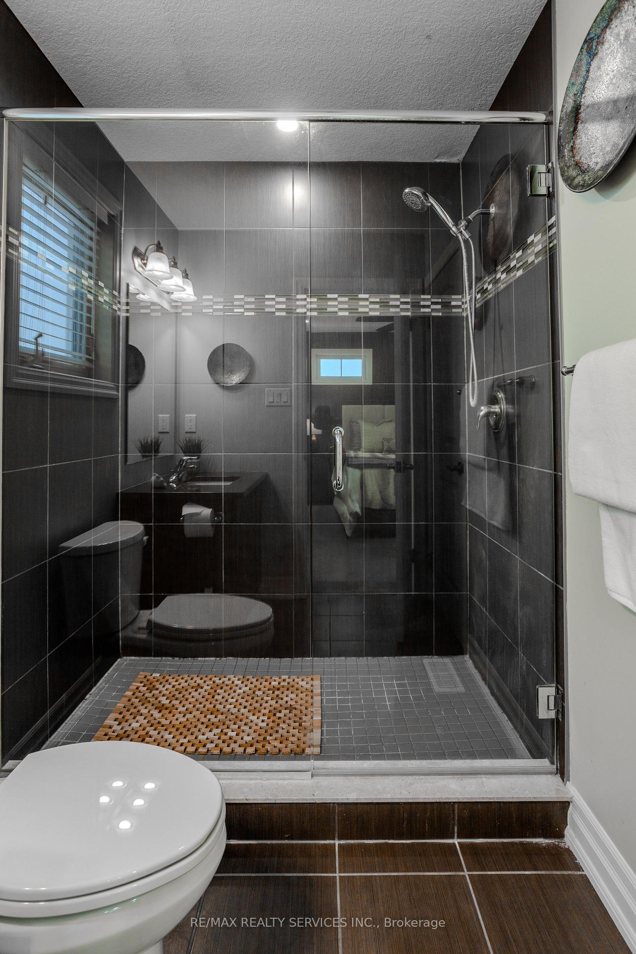 Photo 32 of 225 Goodwin Drive, Guelph, Pineridge/Westminster Woods — HOMEH