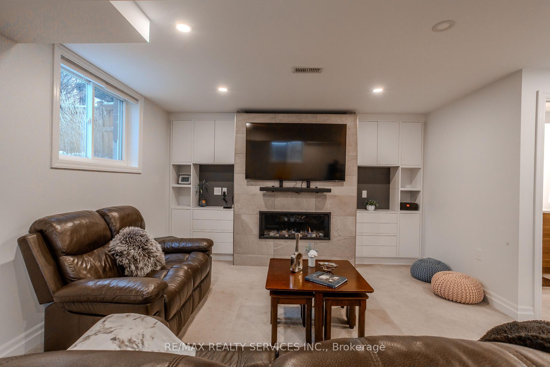 Photo 36 of 225 Goodwin Drive, Guelph, Pineridge/Westminster Woods — HOMEH