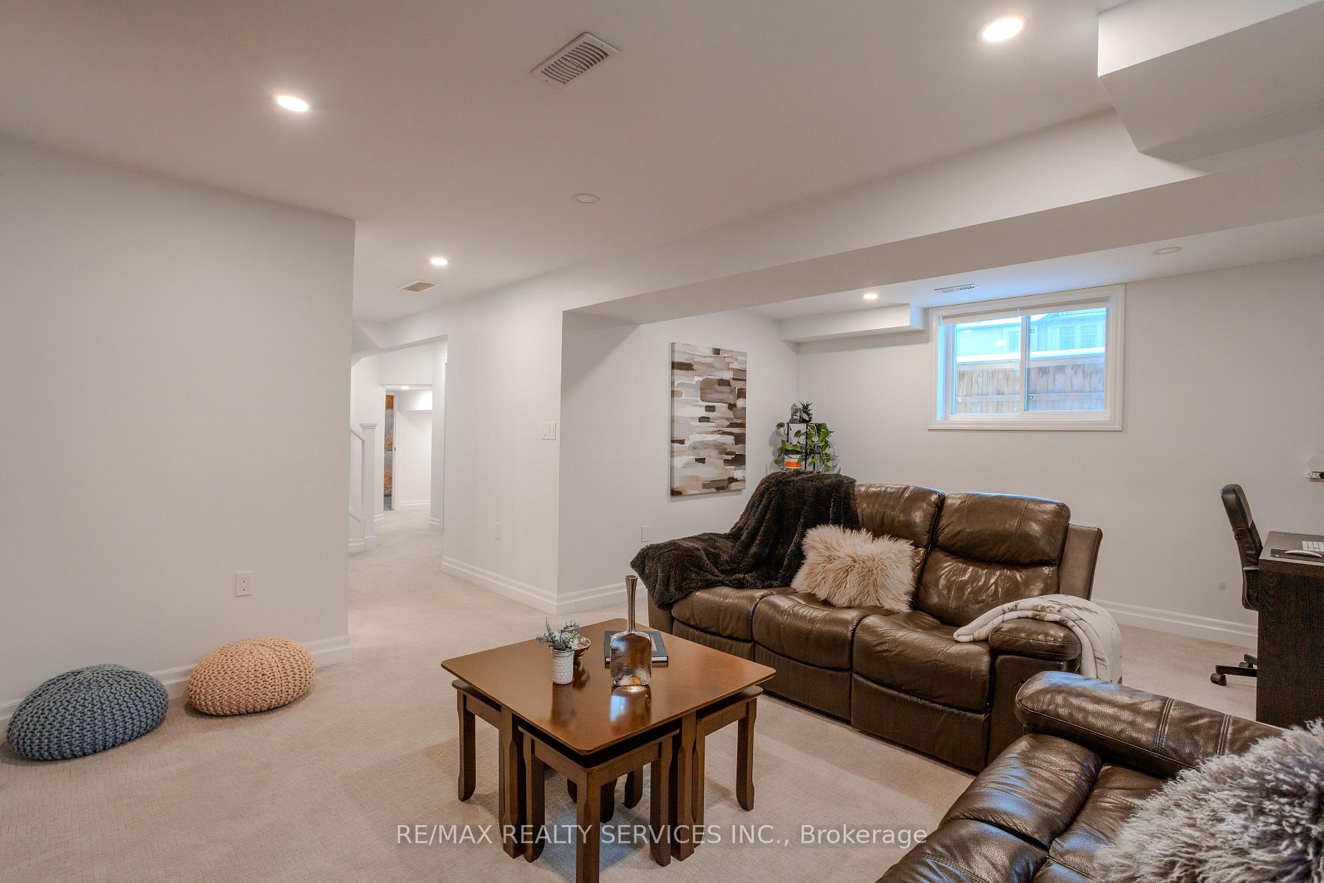 Photo 37 of 225 Goodwin Drive, Guelph, Pineridge/Westminster Woods — HOMEH