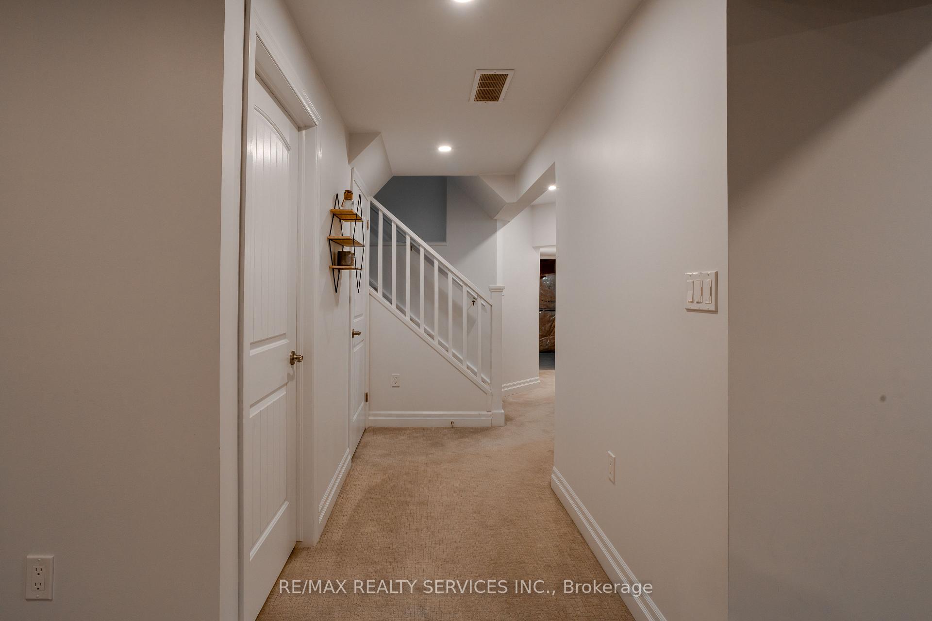 Photo 39 of 225 Goodwin Drive, Guelph, Pineridge/Westminster Woods — HOMEH