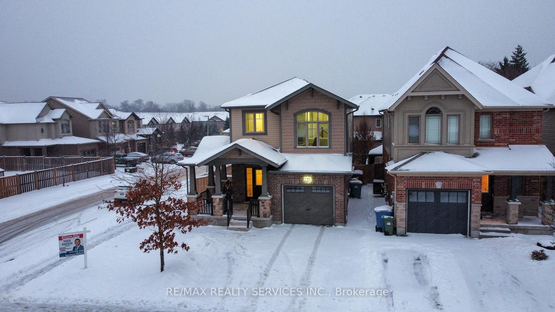 Photo 49 of 225 Goodwin Drive, Guelph, Pineridge/Westminster Woods — HOMEH