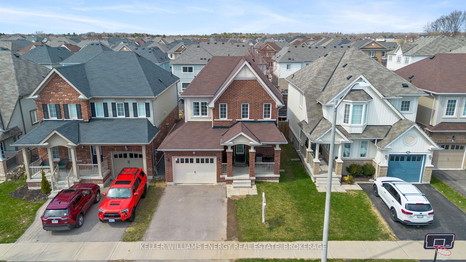 Photo 2 of 22 Carey Lane, Clarington, Bowmanville — HOMEH