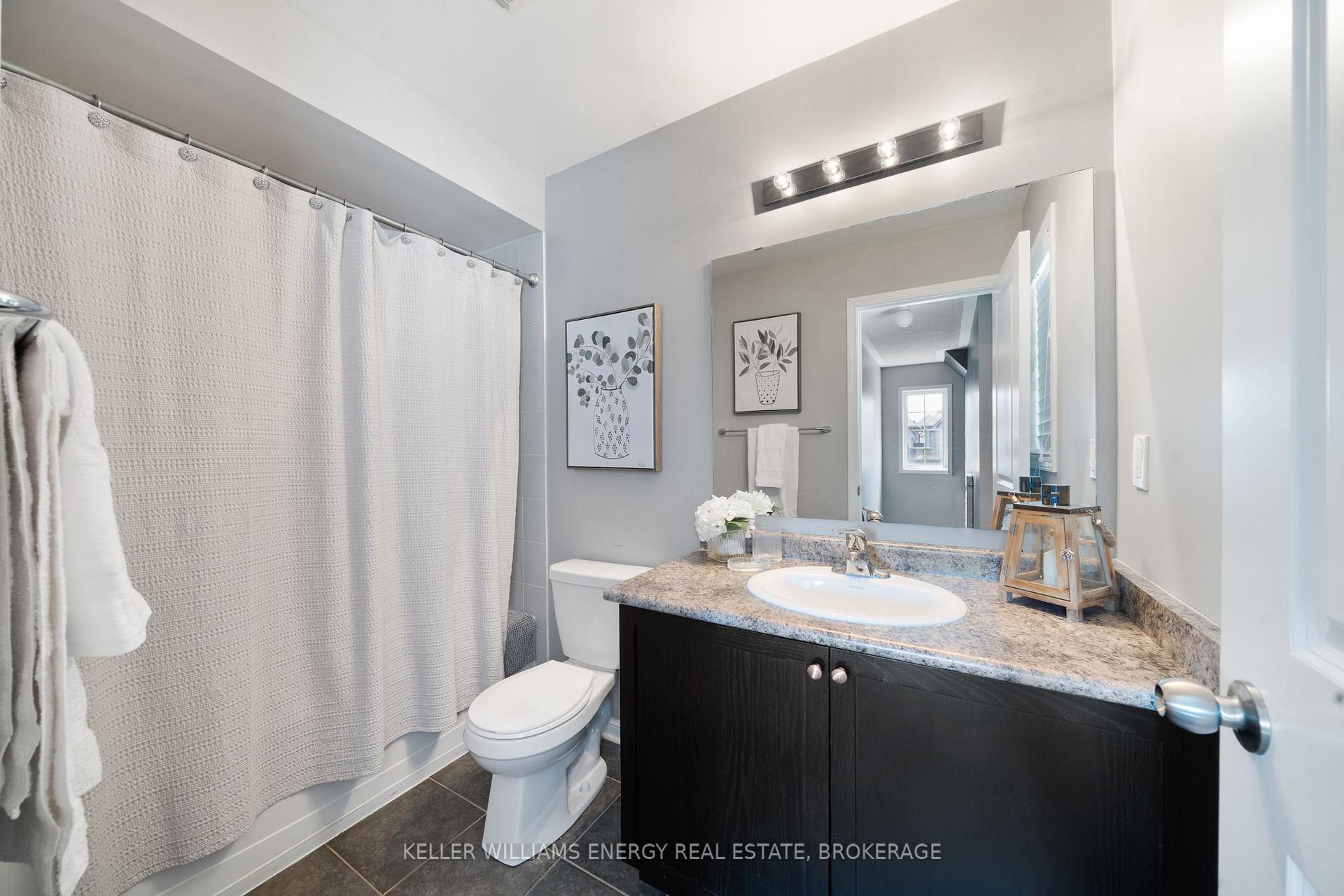 Photo 12 of 22 Carey Lane, Clarington, Bowmanville — HOMEH