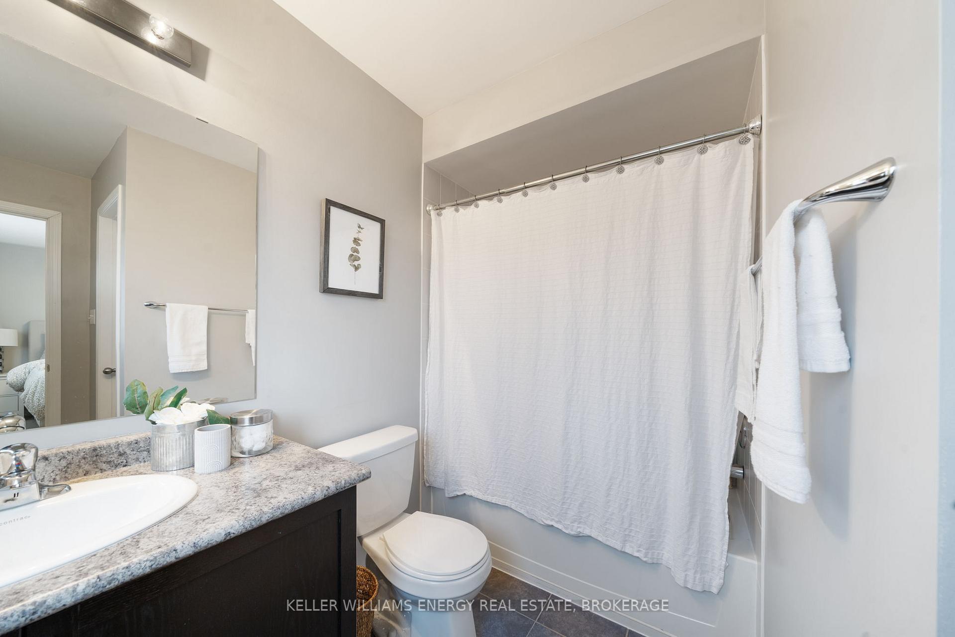 Photo 15 of 22 Carey Lane, Clarington, Bowmanville — HOMEH