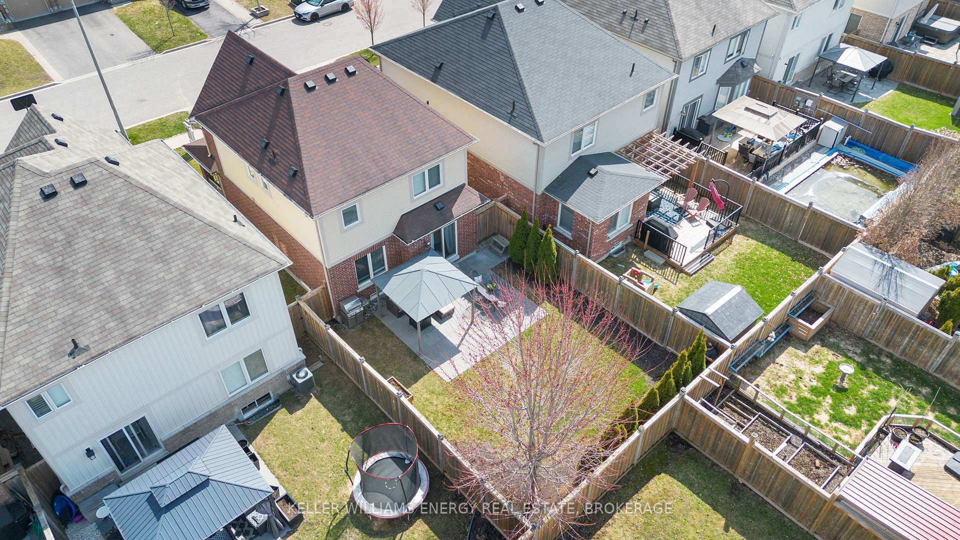 Photo 24 of 22 Carey Lane, Clarington, Bowmanville — HOMEH