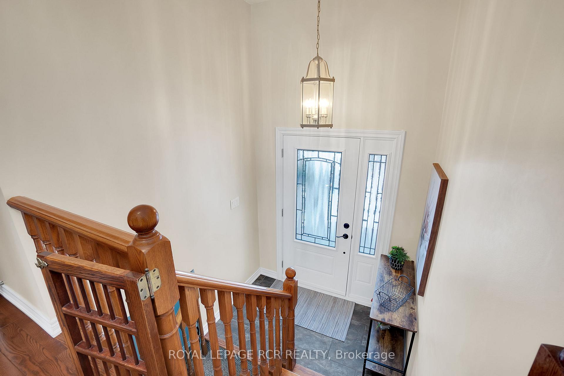 Photo 5 of 74 Old King Road, Caledon, Bolton East — HOMEH