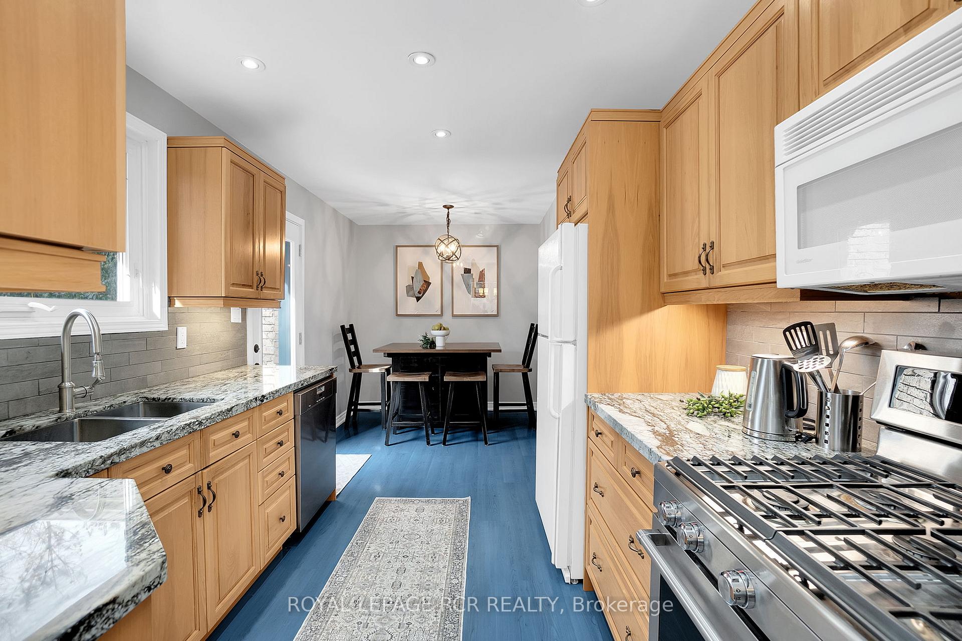 Photo 10 of 74 Old King Road, Caledon, Bolton East — HOMEH