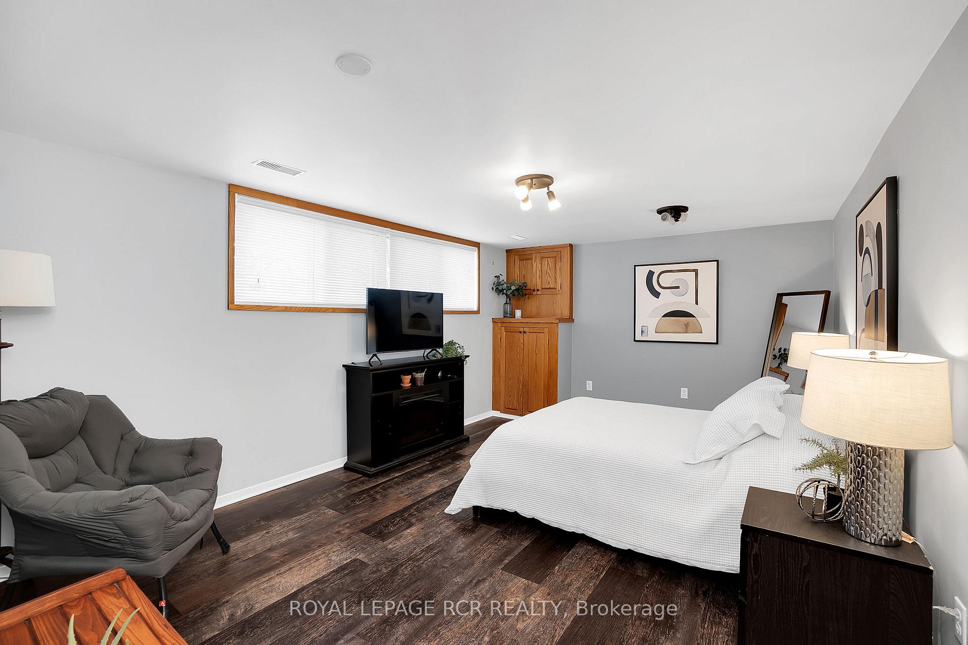 Photo 21 of 74 Old King Road, Caledon, Bolton East — HOMEH