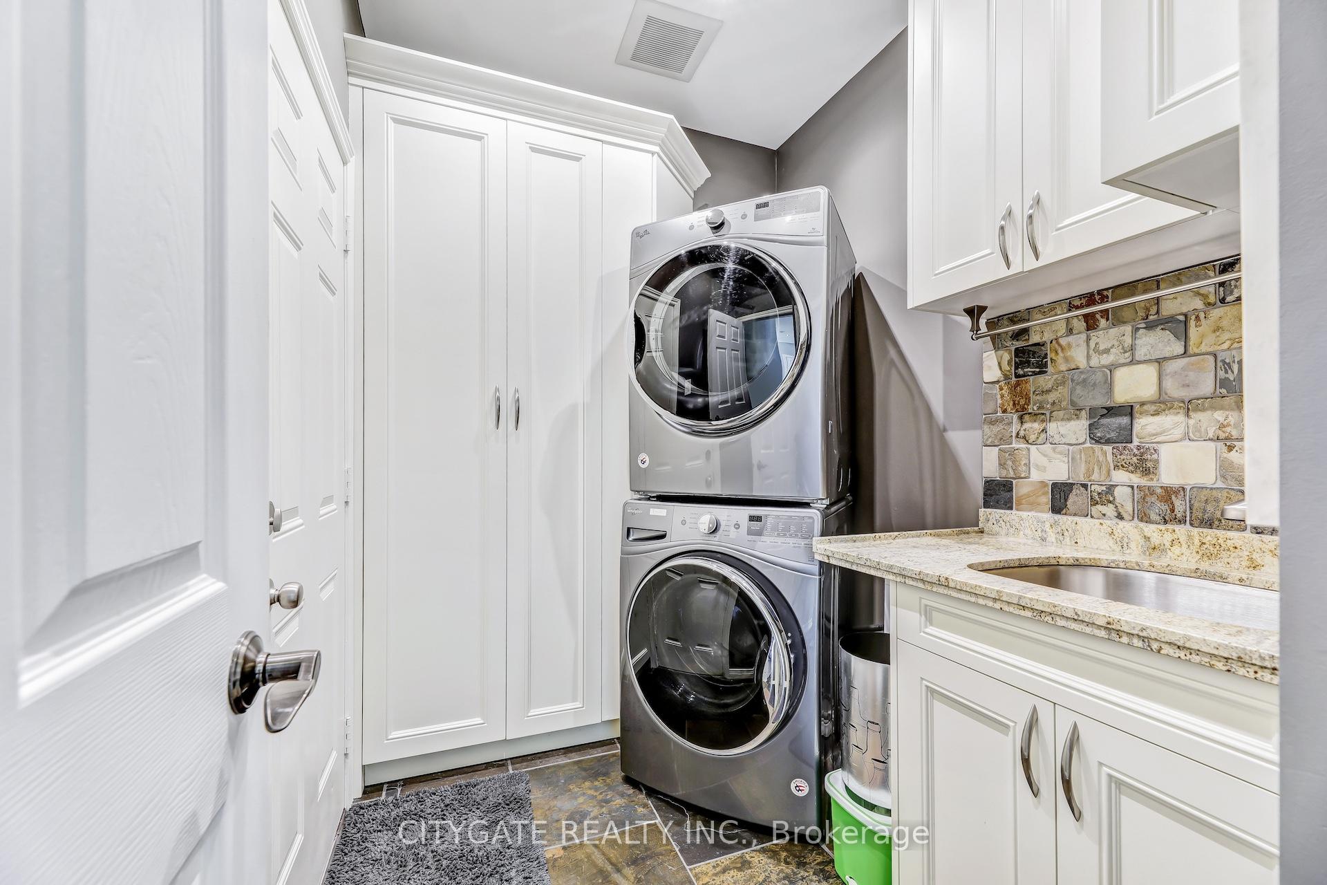 Photo 17 of 24 Simpson Avenue, Hamilton, Stoney Creek — HOMEH