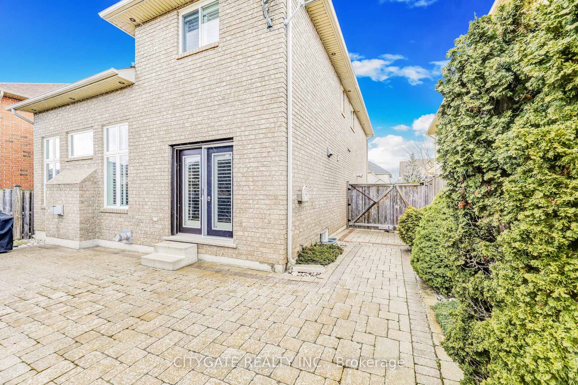 Photo 46 of 24 Simpson Avenue, Hamilton, Stoney Creek — HOMEH