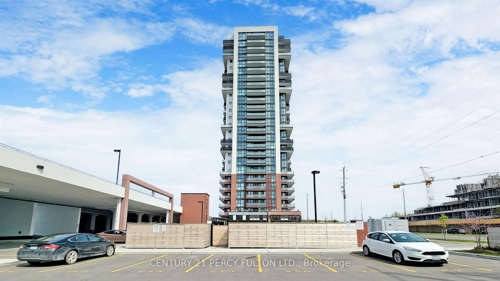 Photo 2 of Unit 1504, 2550 Simcoe St N, Oshawa, Windfields — HOMEH