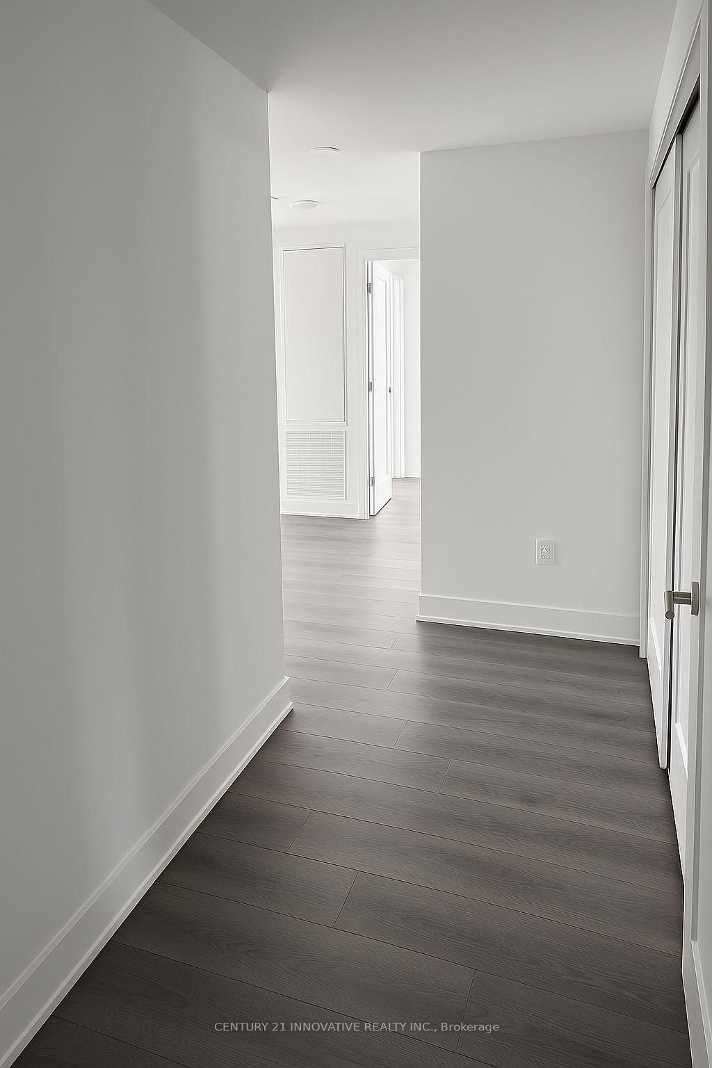 Photo 5 of Unit 2707, 2545 Simcoe St N, Oshawa, Windfields — HOMEH