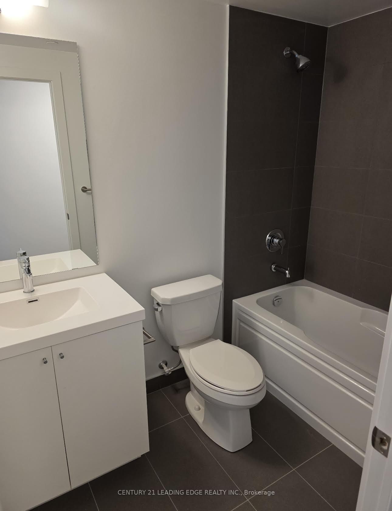 Photo 7 of Unit 502, 2545 Simcoe St N, Oshawa, Windfields — HOMEH