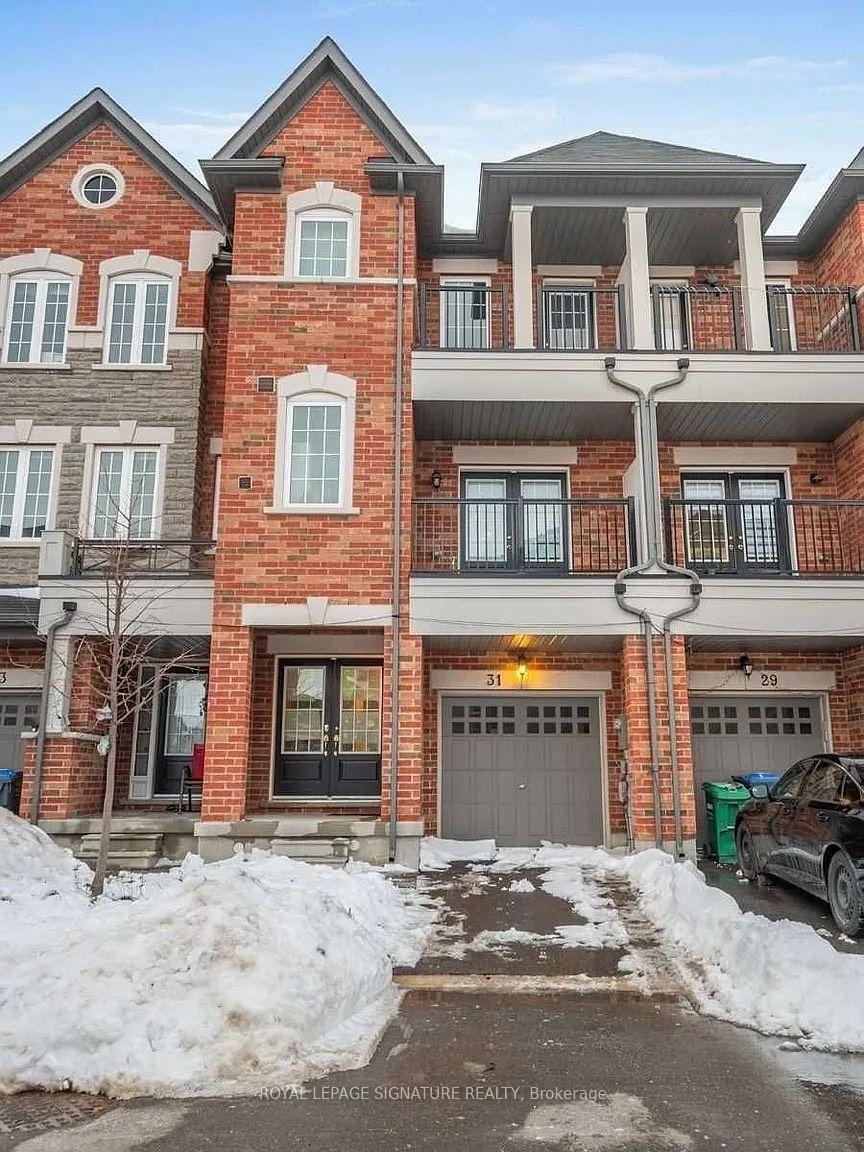 Front of 31 Shiff Crescent