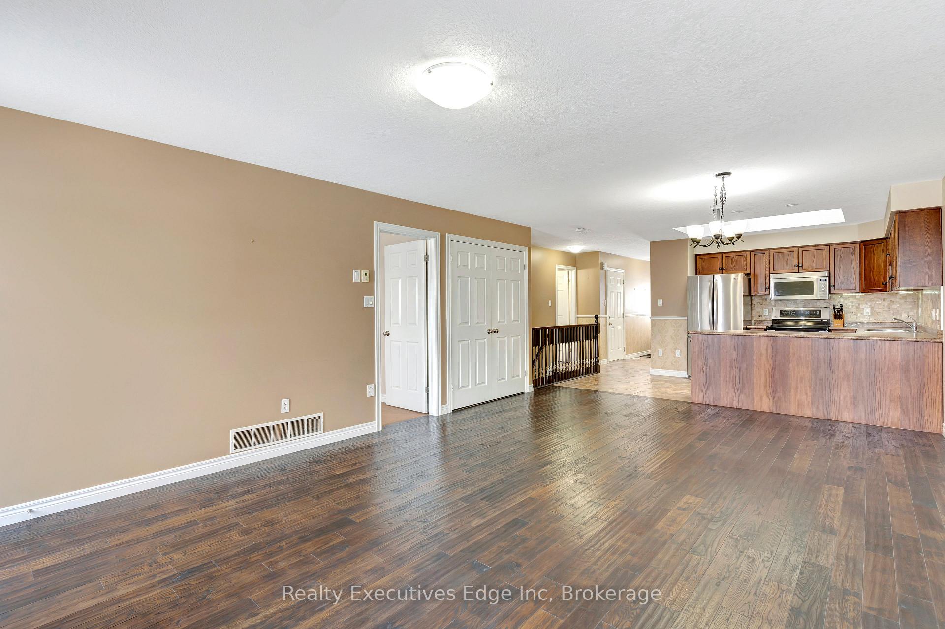 Photo 6 of 16 Penfold Drive, Guelph, Grange Road — HOMEH