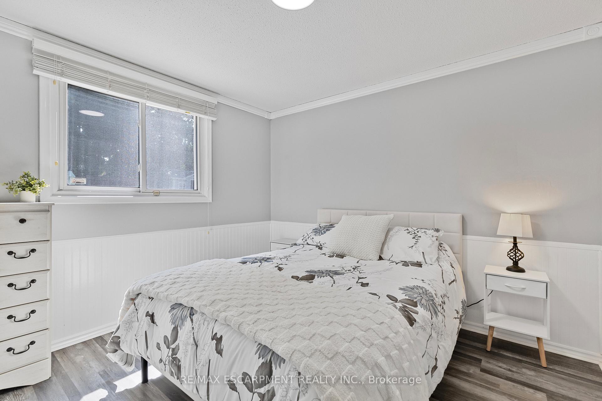 Photo 19 of 37 Glenvale Drive, Hamilton, Gilkson — HOMEH