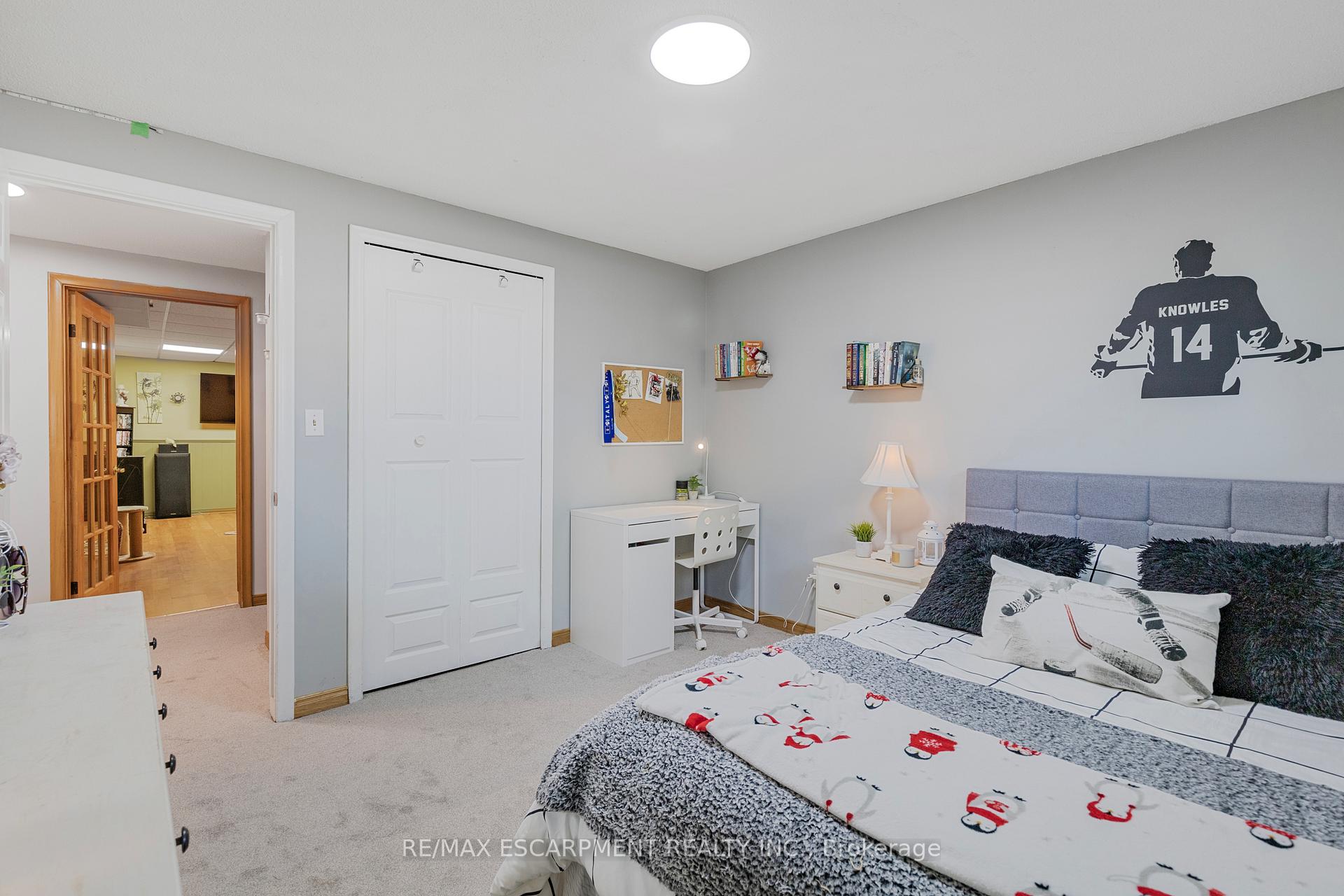Photo 26 of 37 Glenvale Drive, Hamilton, Gilkson — HOMEH