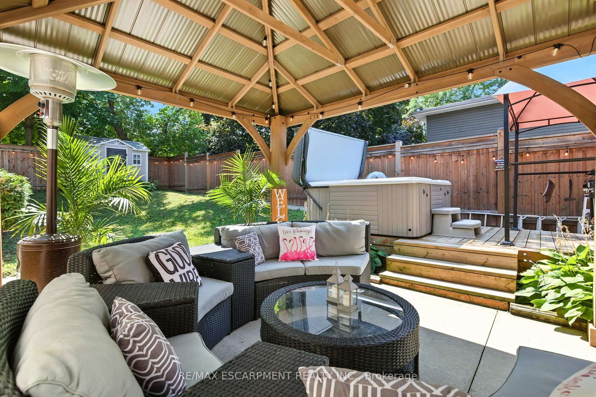 Photo 33 of 37 Glenvale Drive, Hamilton, Gilkson — HOMEH