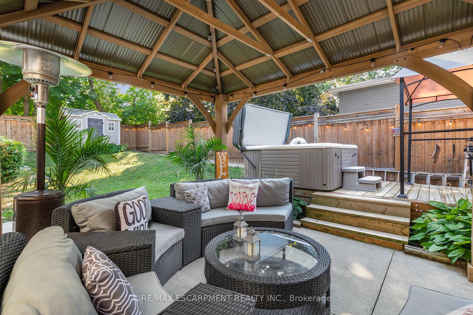 Photo 34 of 37 Glenvale Drive, Hamilton, Gilkson — HOMEH