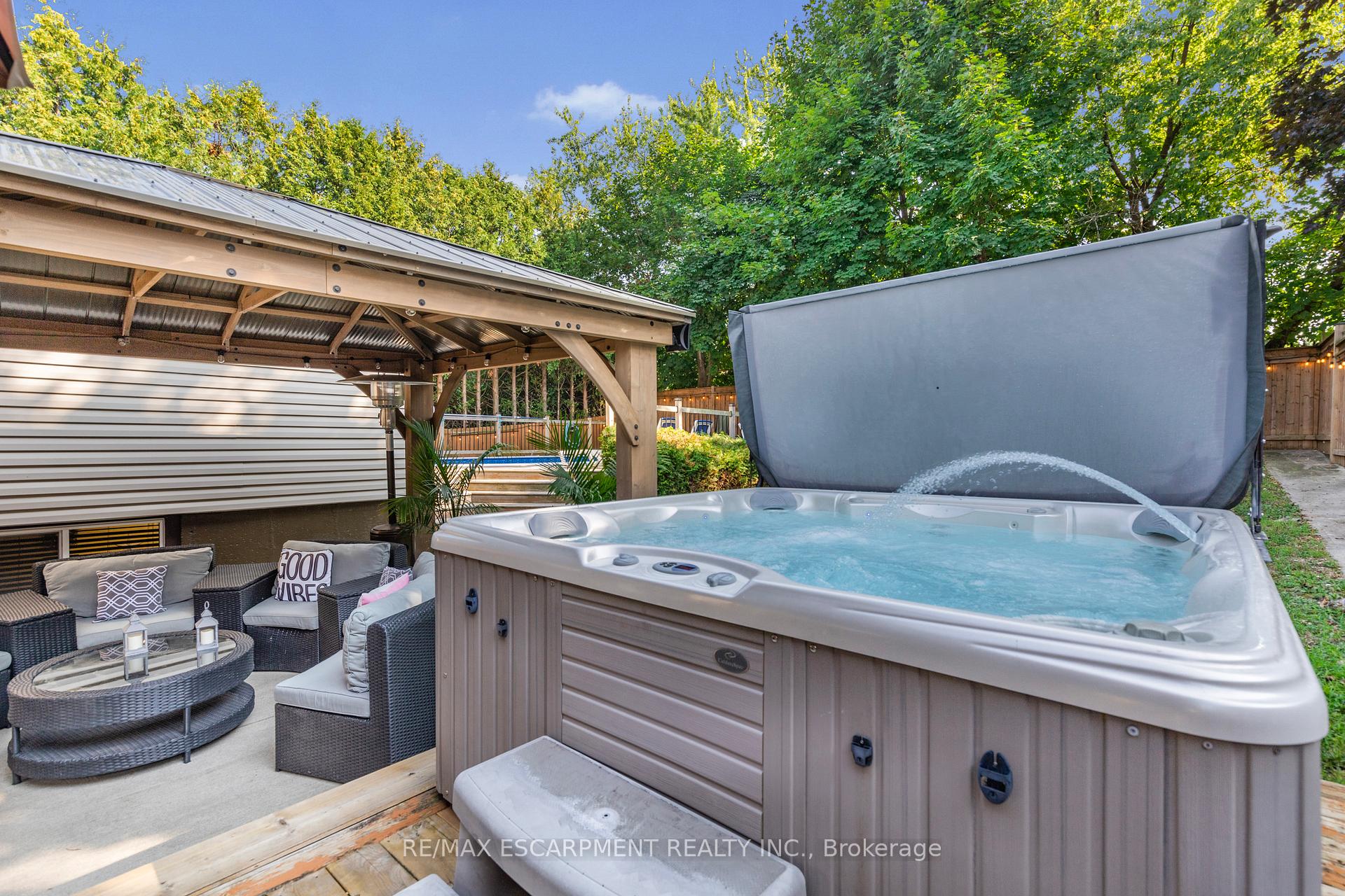 Photo 36 of 37 Glenvale Drive, Hamilton, Gilkson — HOMEH