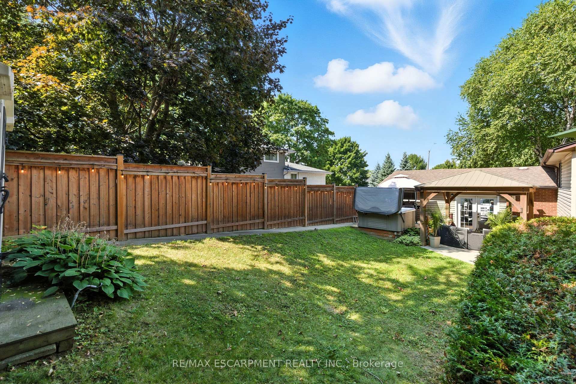 Photo 46 of 37 Glenvale Drive, Hamilton, Gilkson — HOMEH