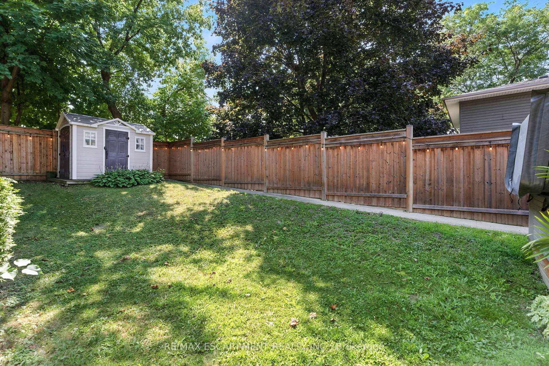 Photo 47 of 37 Glenvale Drive, Hamilton, Gilkson — HOMEH