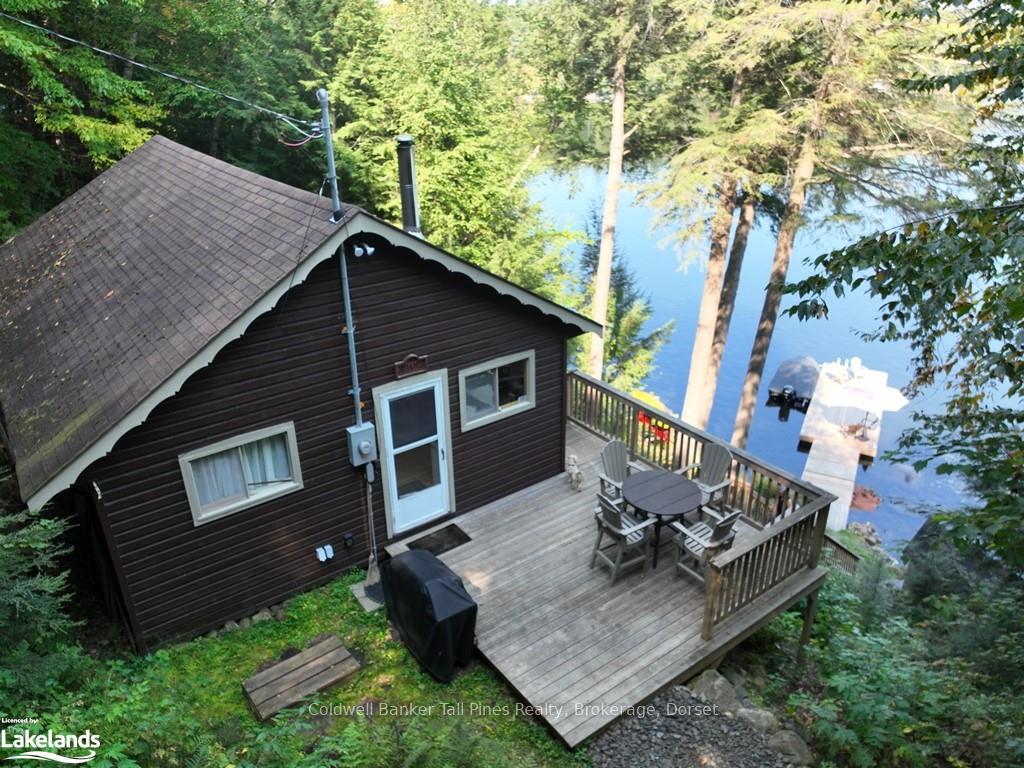 Photo 5 of 1023 Twilight Close W, Algonquin Highlands, McClintock — HOMEH