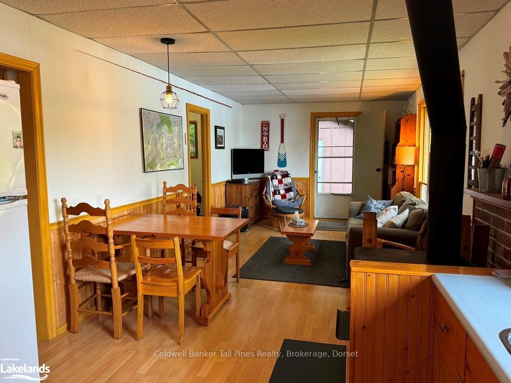 Photo 14 of 1023 Twilight Close W, Algonquin Highlands, McClintock — HOMEH