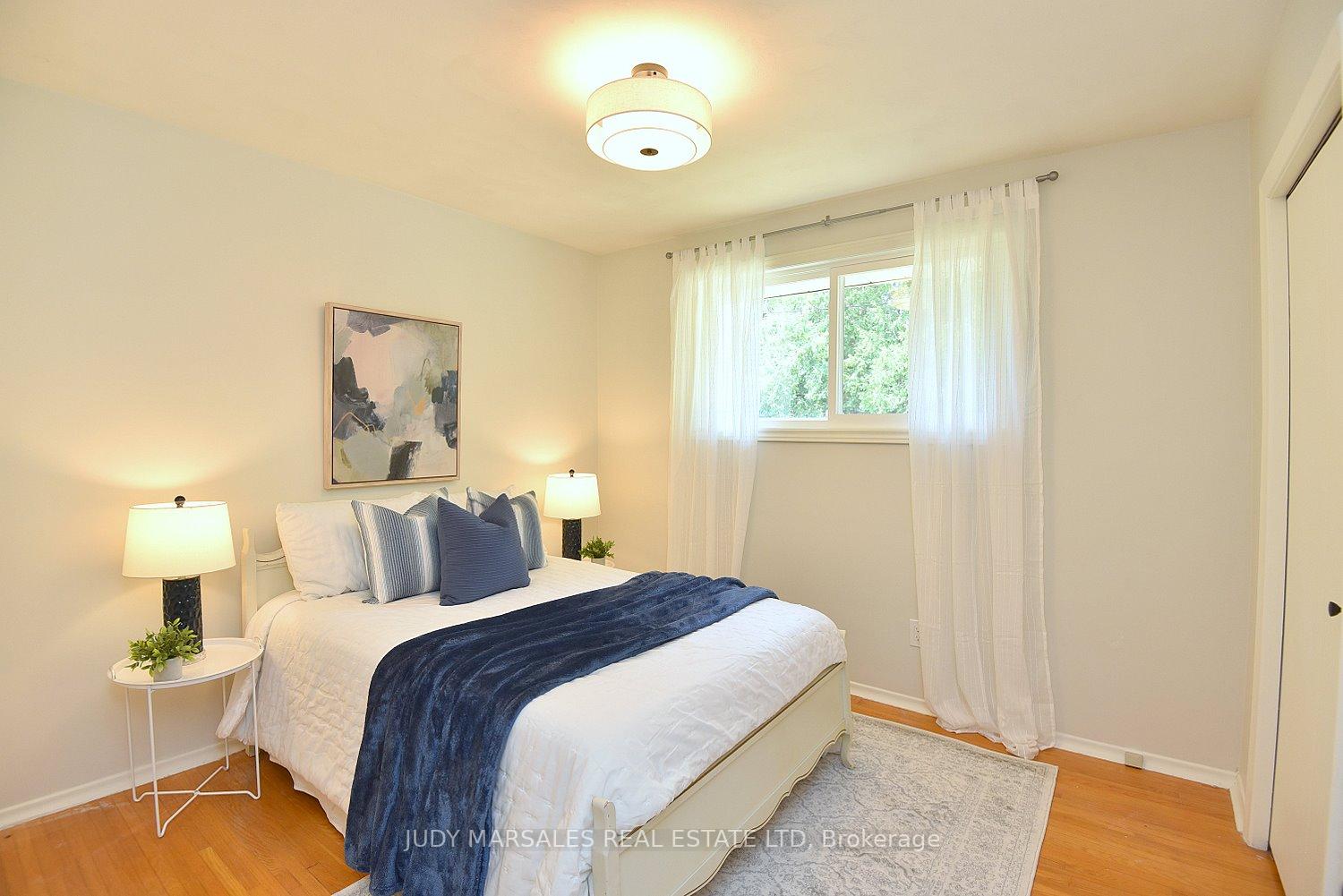Photo 22 of 14 Hilltop Place, Hamilton, Dundas — HOMEH