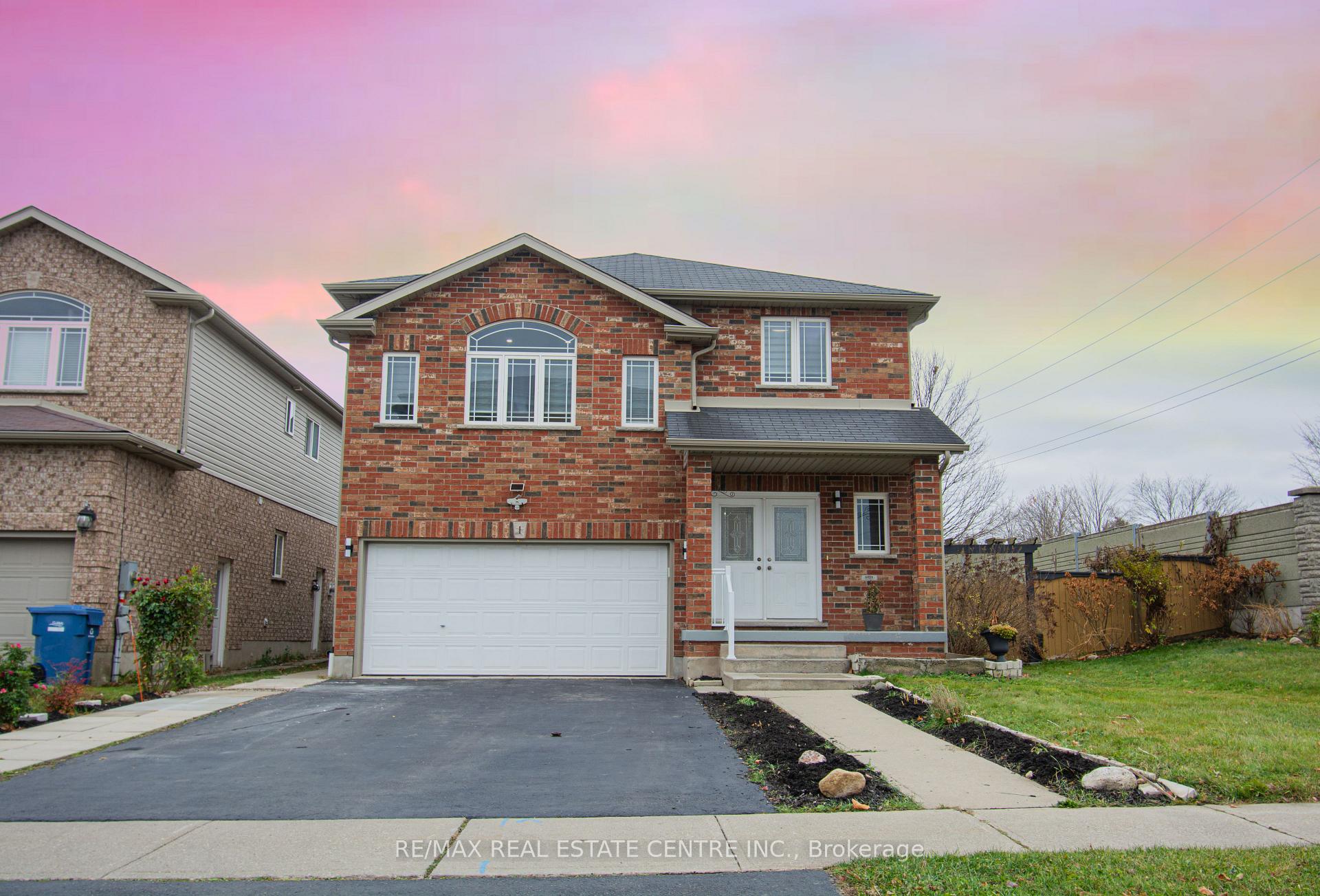 Front of 1 Colonial Drive