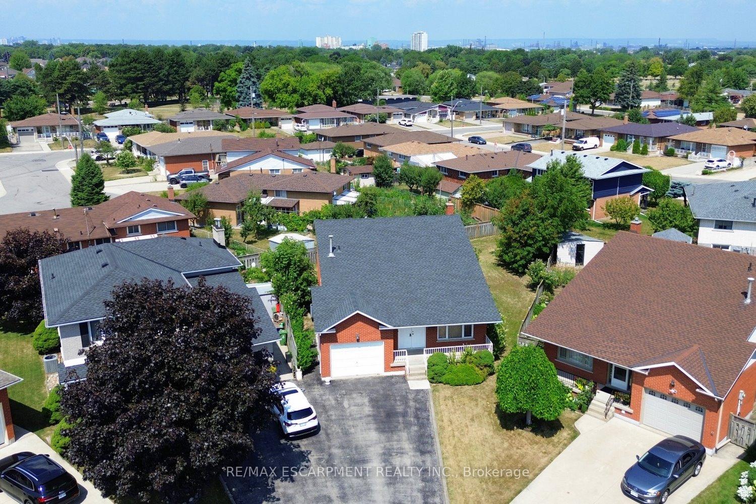 Photo 2 of 3 Lord Court, Hamilton, Kentley — HOMEH