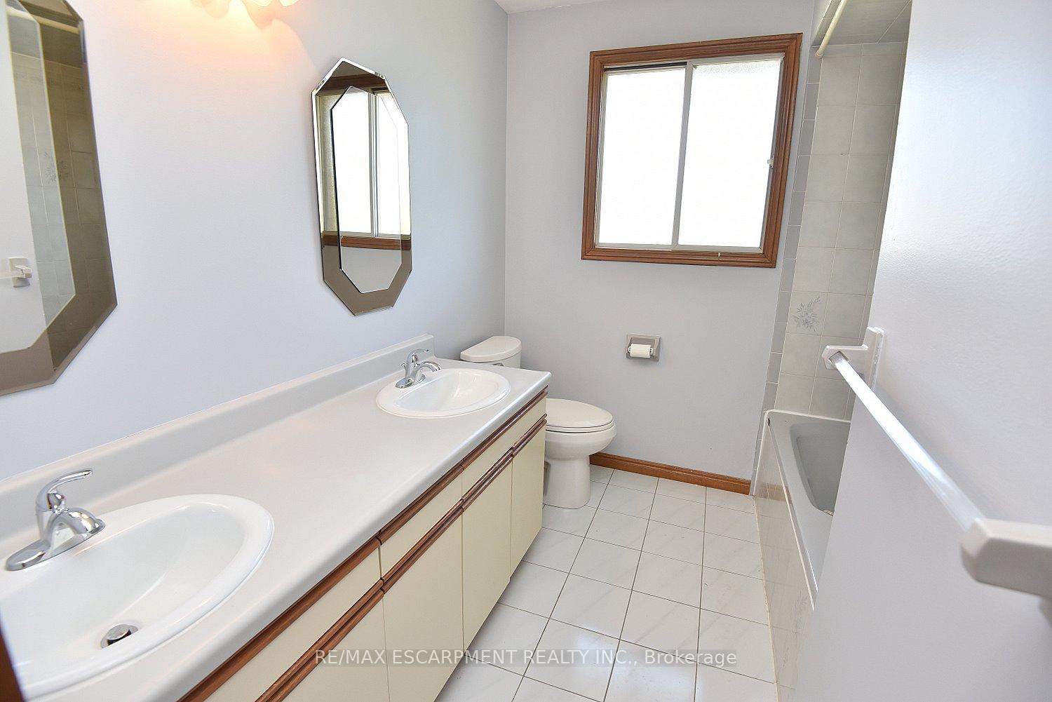 Photo 28 of 3 Lord Court, Hamilton, Kentley — HOMEH