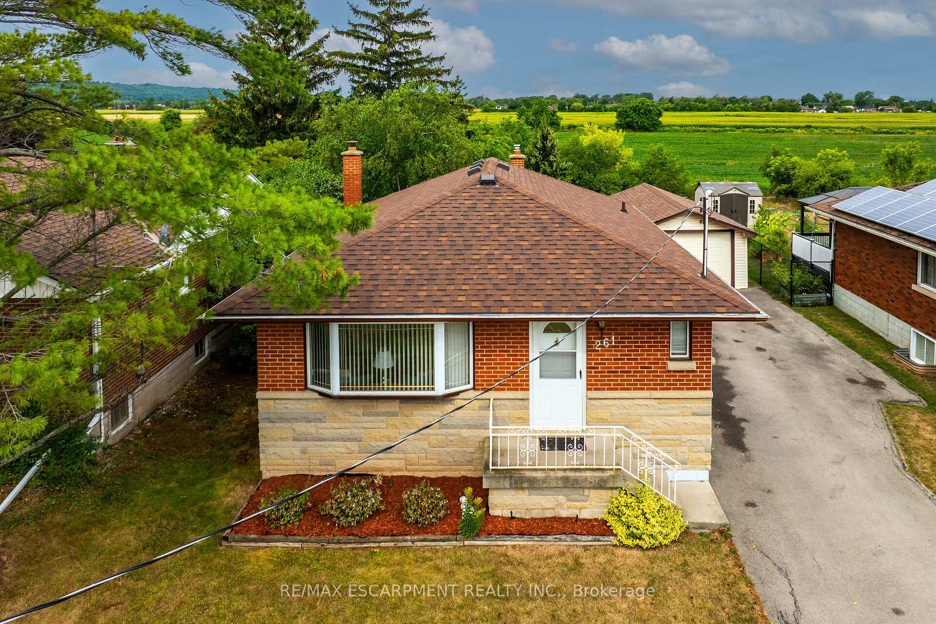 Photo 2 of 261 Mcneilly Road, Hamilton, Fruitland — HOMEH