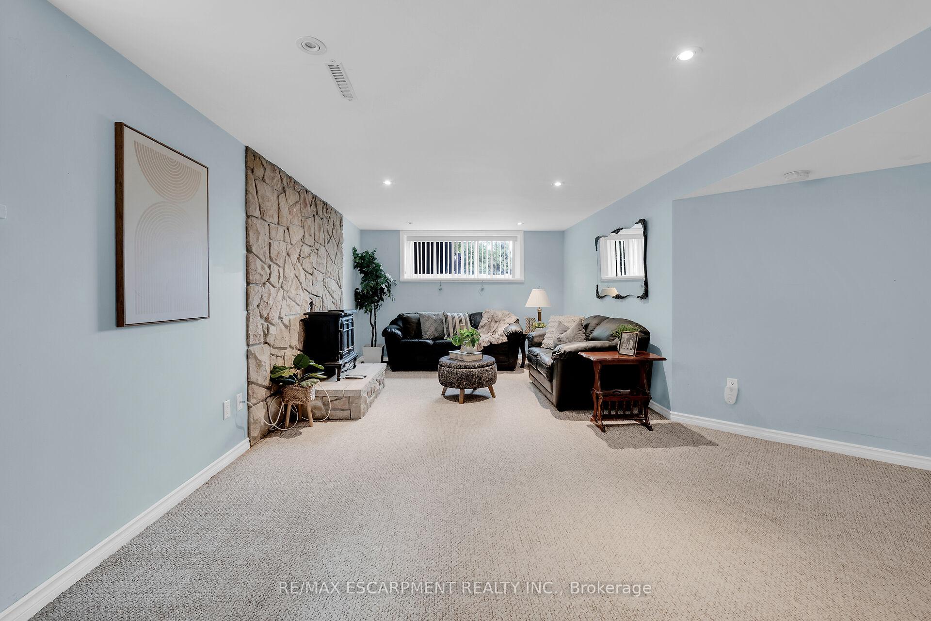 Photo 24 of 261 Mcneilly Road, Hamilton, Fruitland — HOMEH