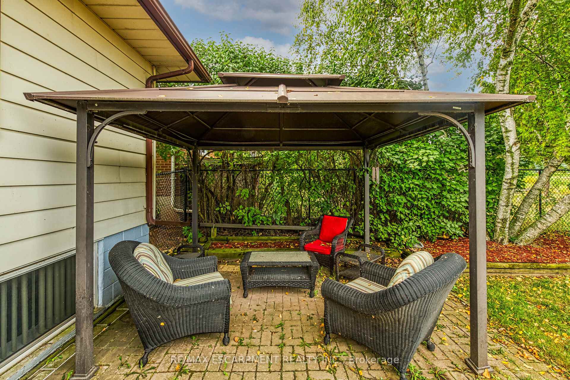 Photo 33 of 261 Mcneilly Road, Hamilton, Fruitland — HOMEH