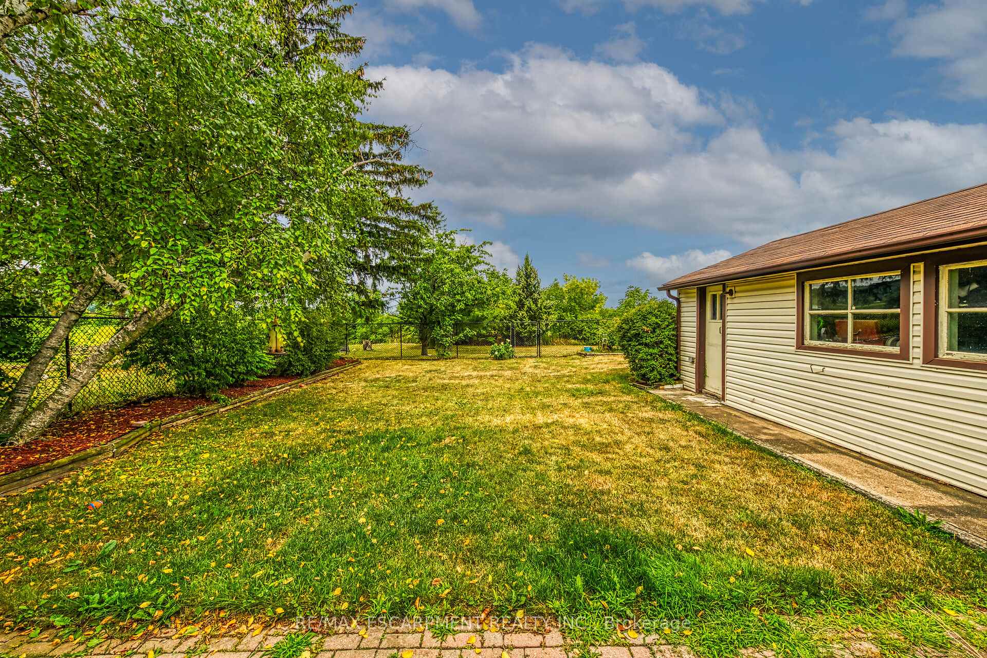 Photo 34 of 261 Mcneilly Road, Hamilton, Fruitland — HOMEH
