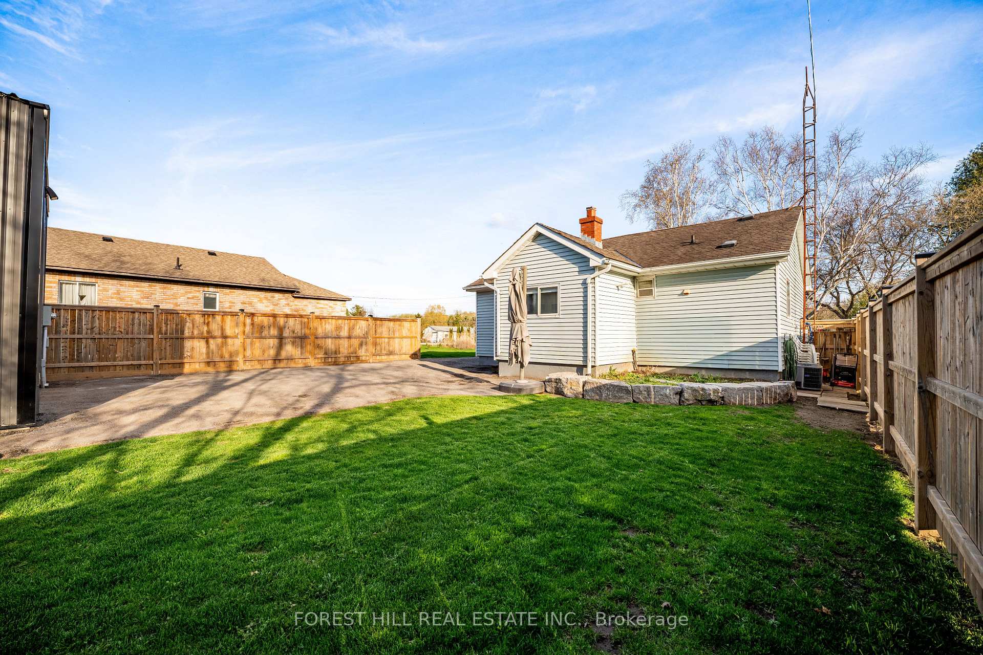 Photo 25 of 4028 Highway 2 Road, Clarington, Rural Clarington — HOMEH