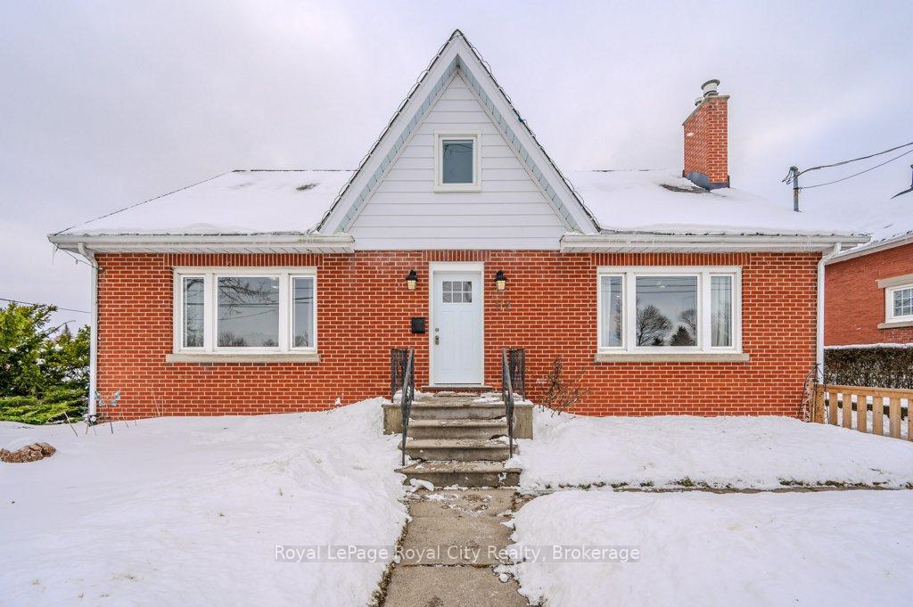 Photo 2 of 112 Forest Street, Guelph, Dovercliffe Park/Old University — HOMEH