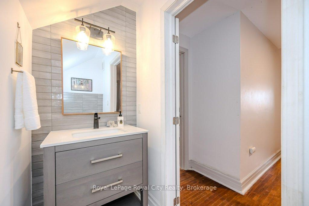 Photo 16 of 112 Forest Street, Guelph, Dovercliffe Park/Old University — HOMEH