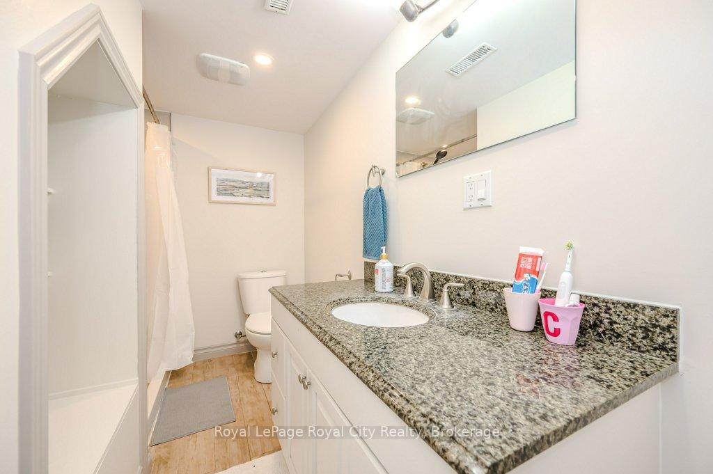 Photo 27 of 112 Forest Street, Guelph, Dovercliffe Park/Old University — HOMEH