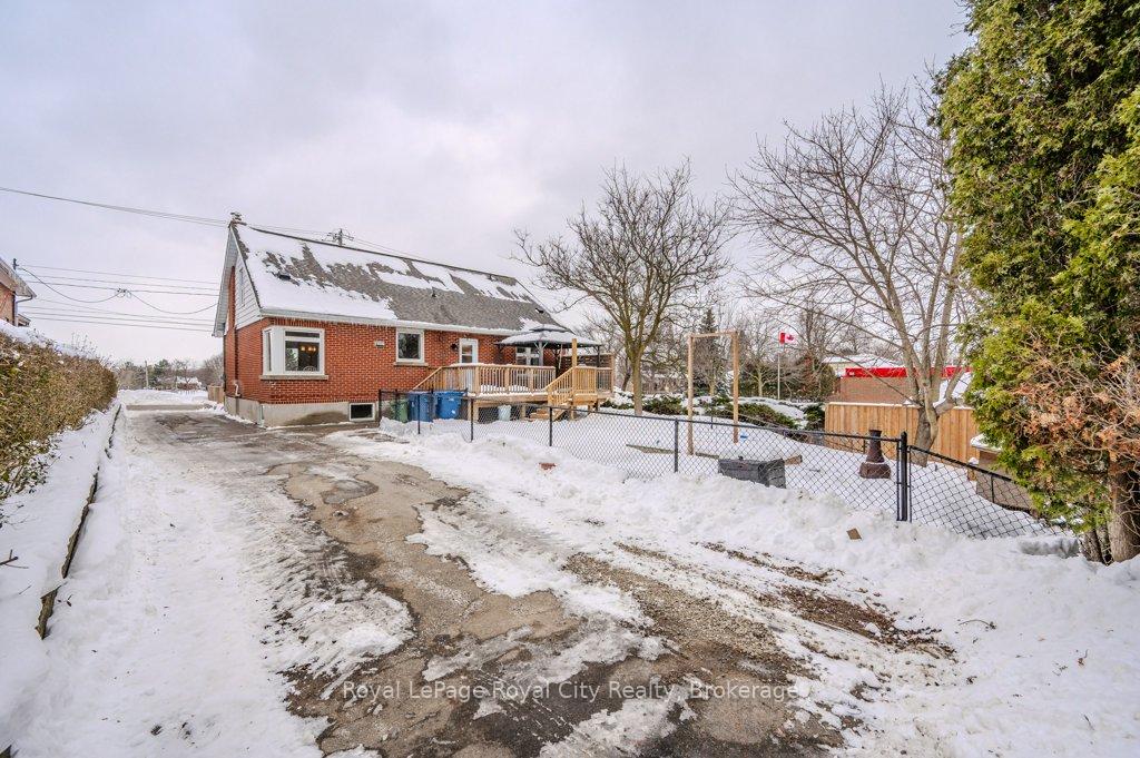 Photo 29 of 112 Forest Street, Guelph, Dovercliffe Park/Old University — HOMEH