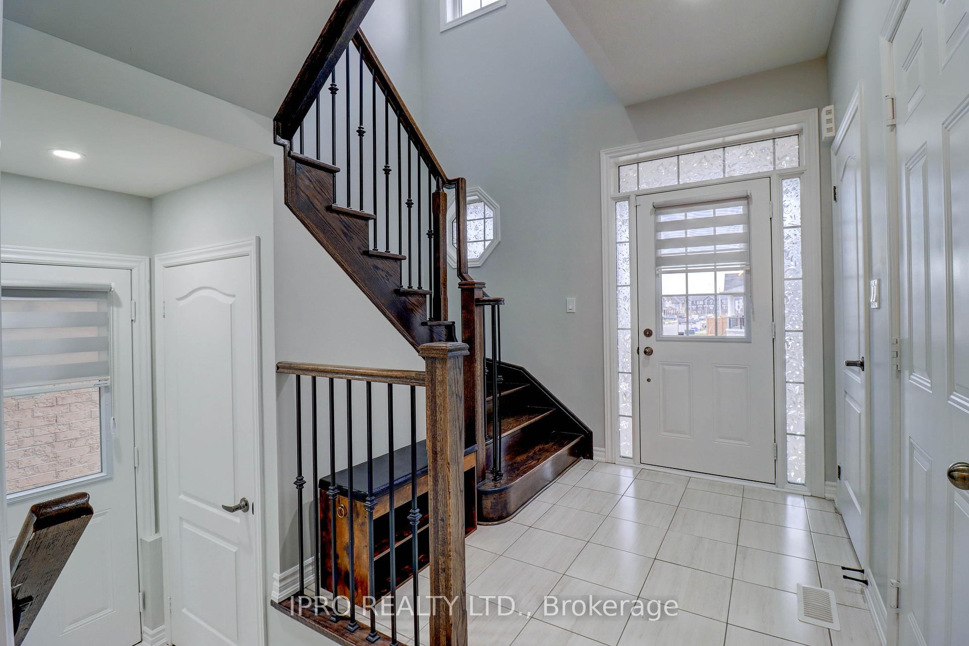 Photo 4 of 168 Ronald Hooper Avenue, Clarington, Bowmanville — HOMEH