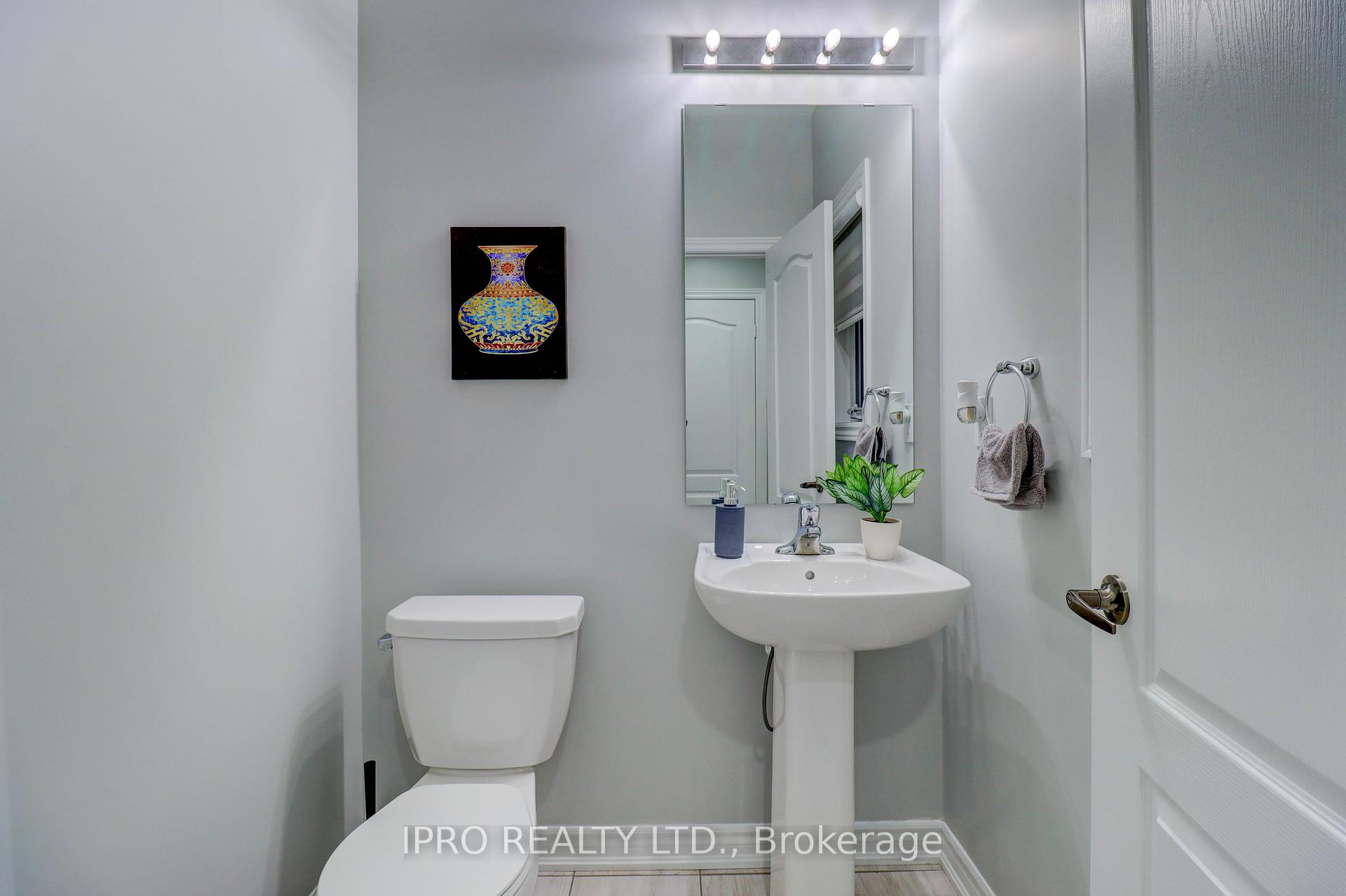 Photo 15 of 168 Ronald Hooper Avenue, Clarington, Bowmanville — HOMEH