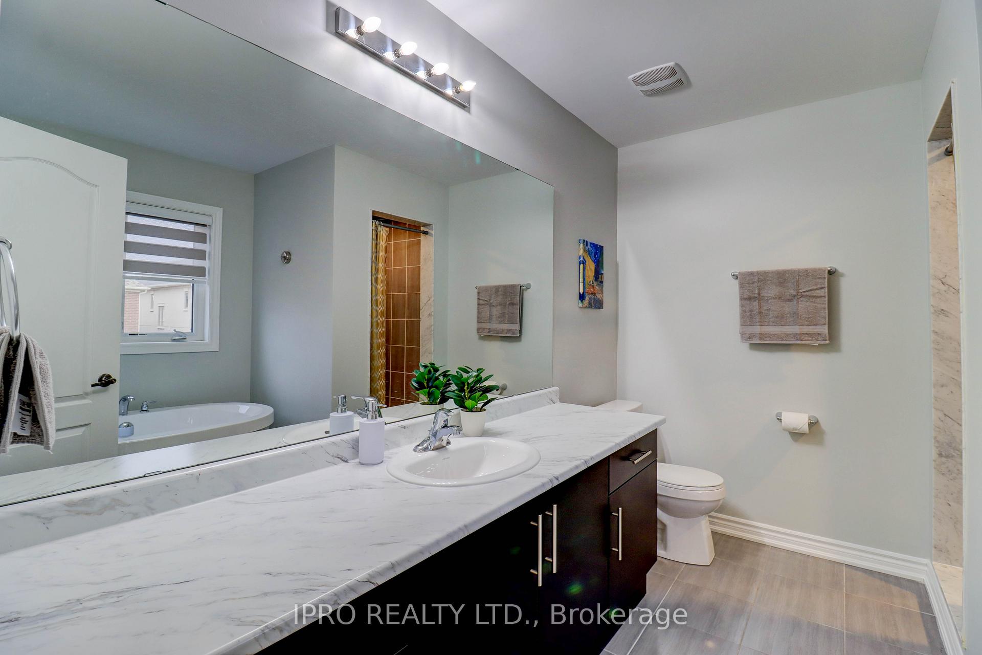 Photo 21 of 168 Ronald Hooper Avenue, Clarington, Bowmanville — HOMEH