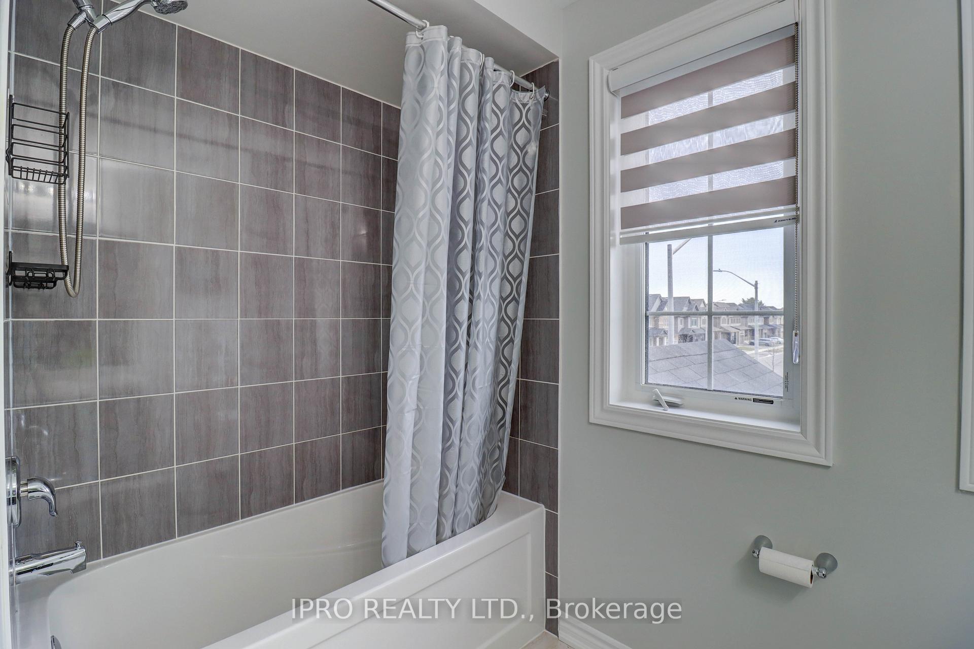 Photo 29 of 168 Ronald Hooper Avenue, Clarington, Bowmanville — HOMEH